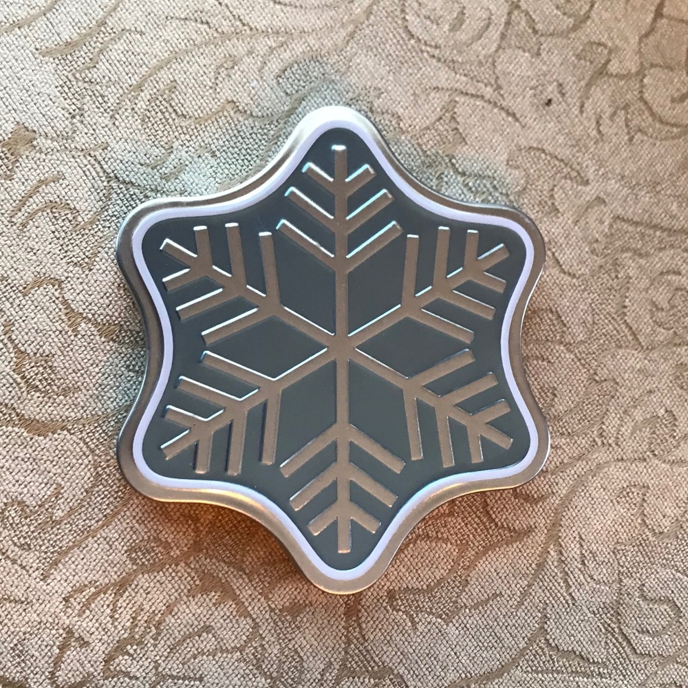 Snowflake Shaped Blue Gift Card Boxe